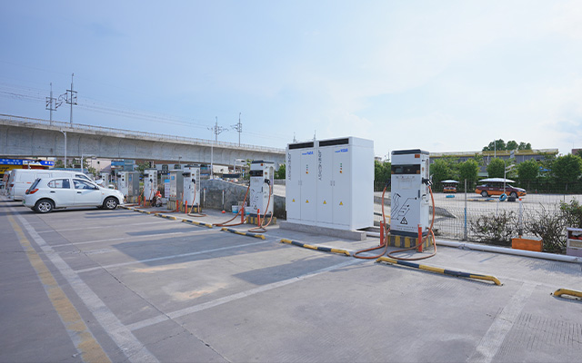 Fast charging station in Qiaoshan, China